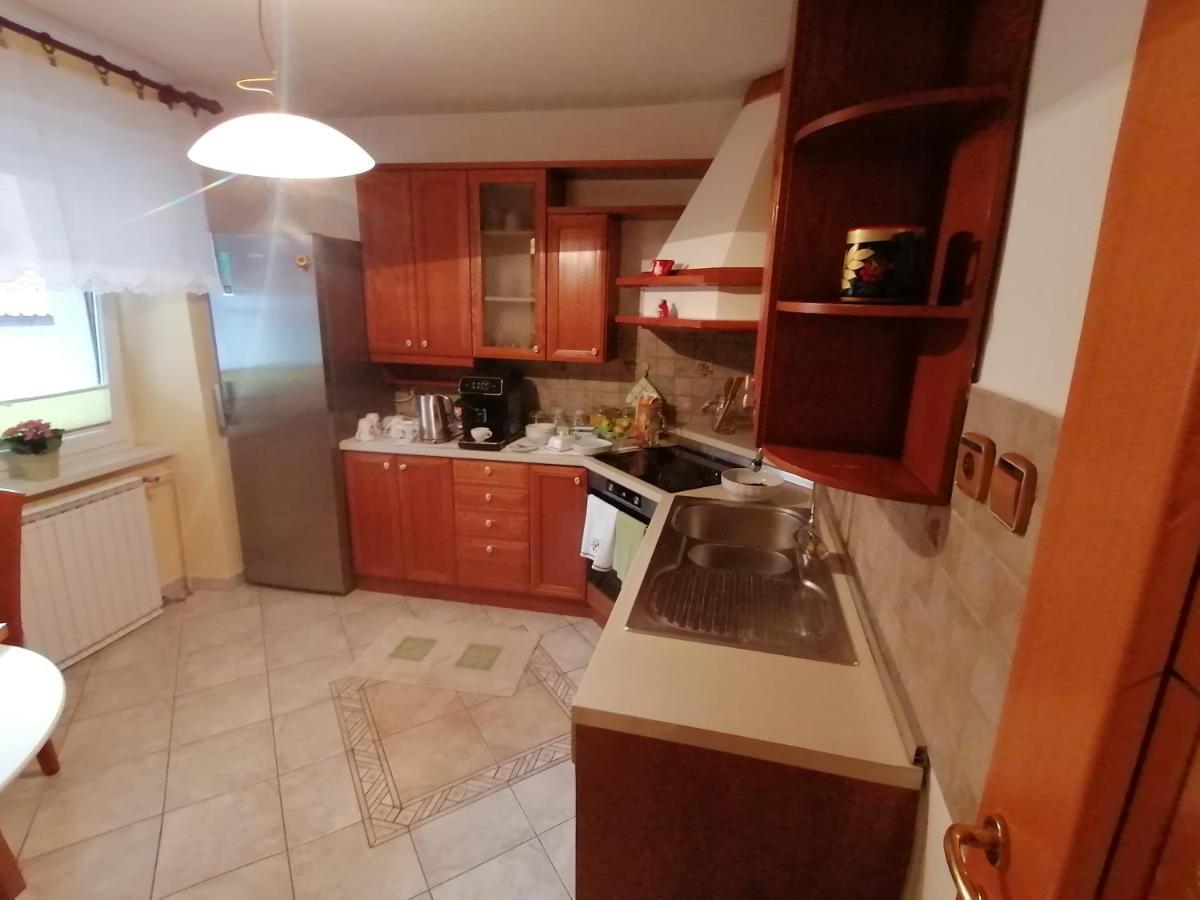 Apartma Zele Postojna Eksteriør billede